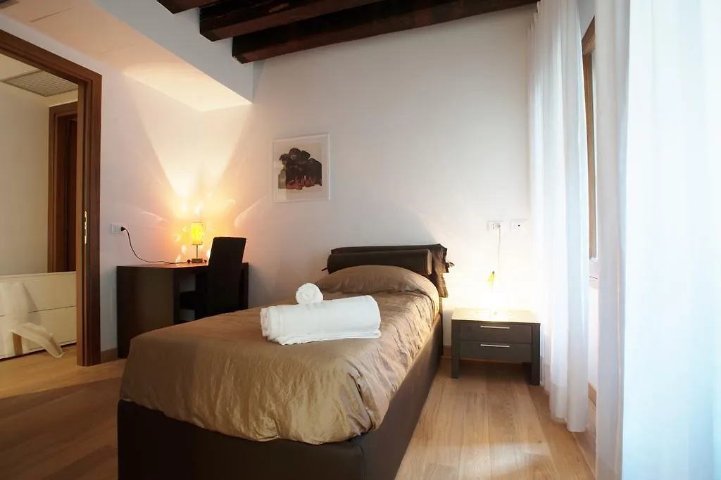 The Lion'S House Apt2 Apartment Venice